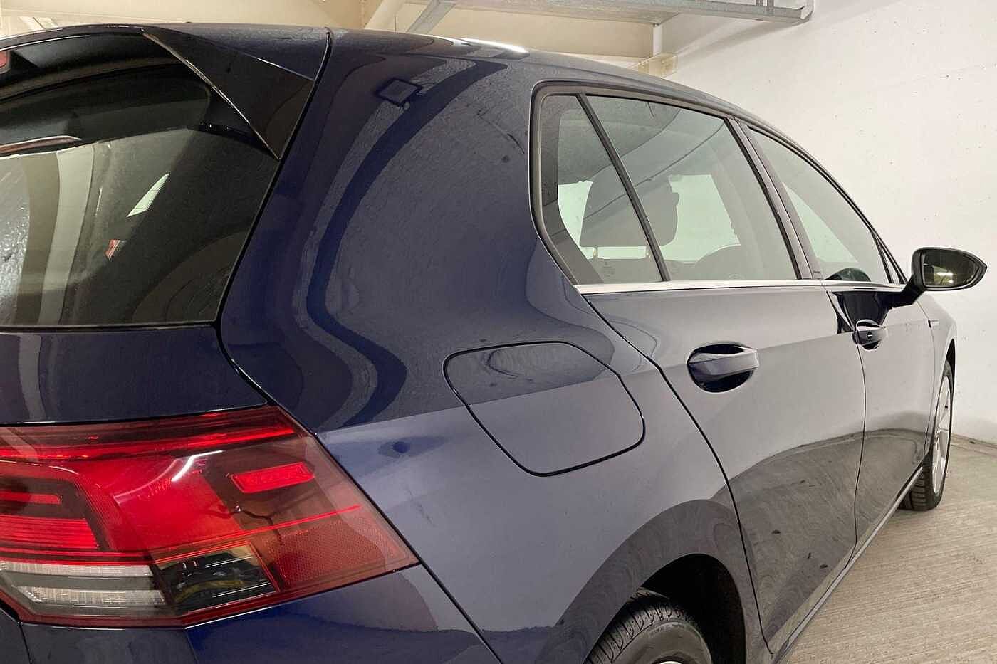 Volkswagen Golf Style 2.0 TDI 150PS 7-speed DSG 5 Door