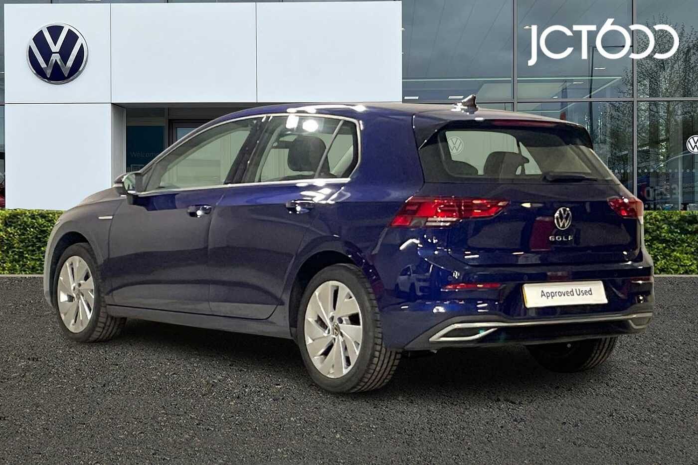 Volkswagen Golf Style 2.0 TDI 150PS 7-speed DSG 5 Door