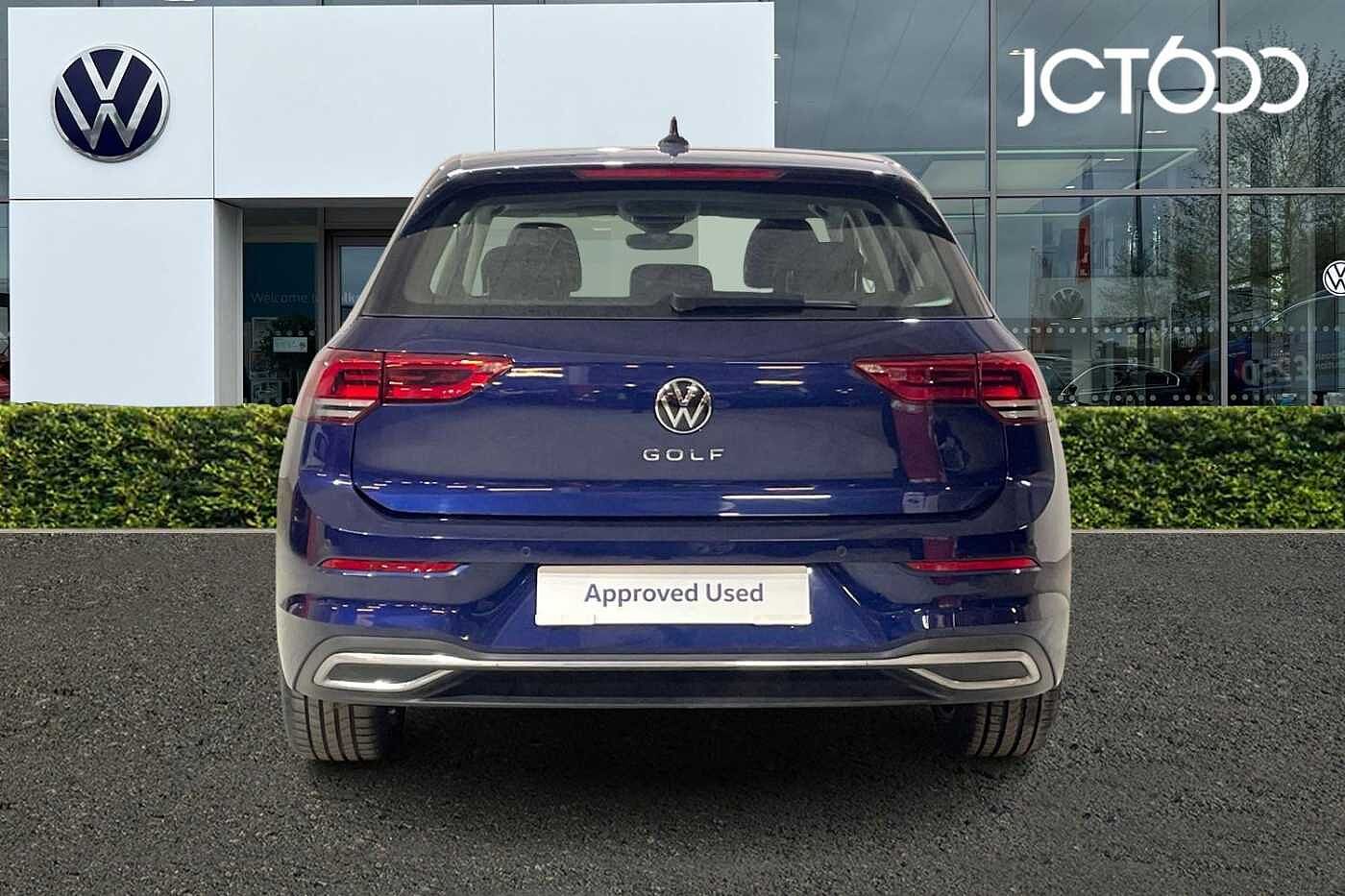 Volkswagen Golf Style 2.0 TDI 150PS 7-speed DSG 5 Door