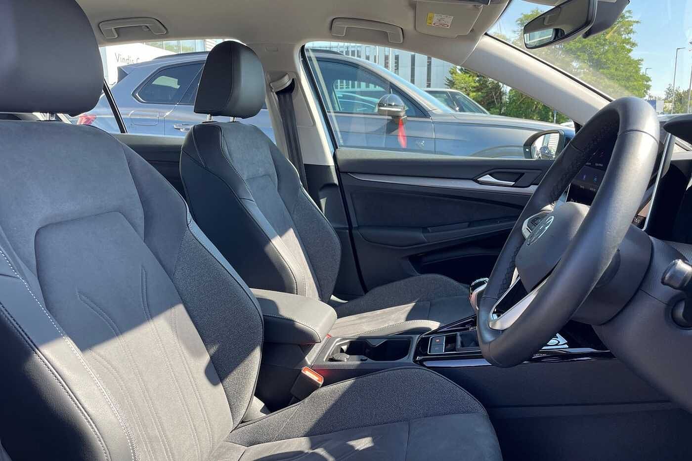 Volkswagen Golf Hatch Style 1.5 TSI 150ps 6-Speed Manual 5 Door