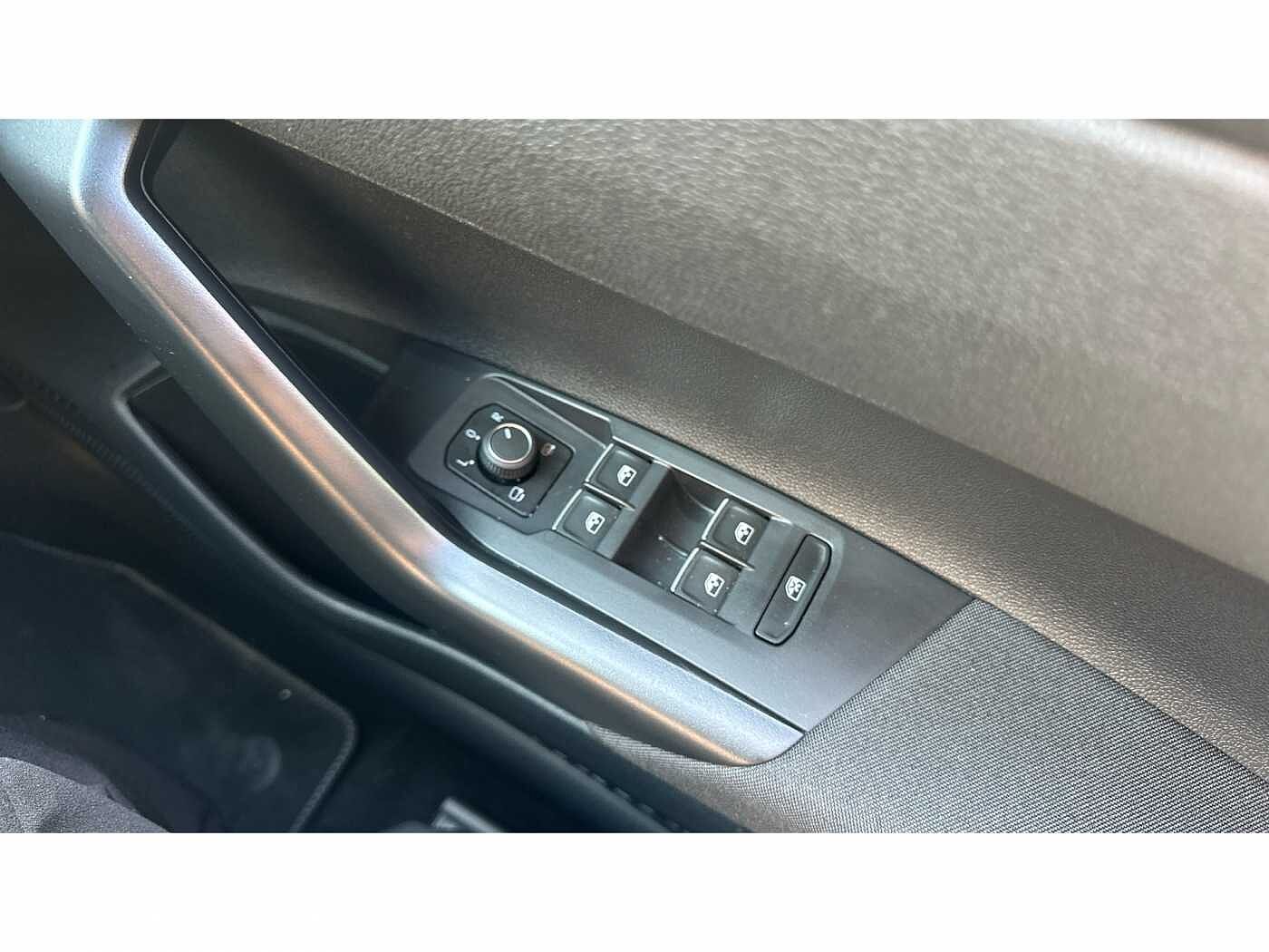 Volkswagen Taigo 1.5 TSI (150ps) R-Line DSG