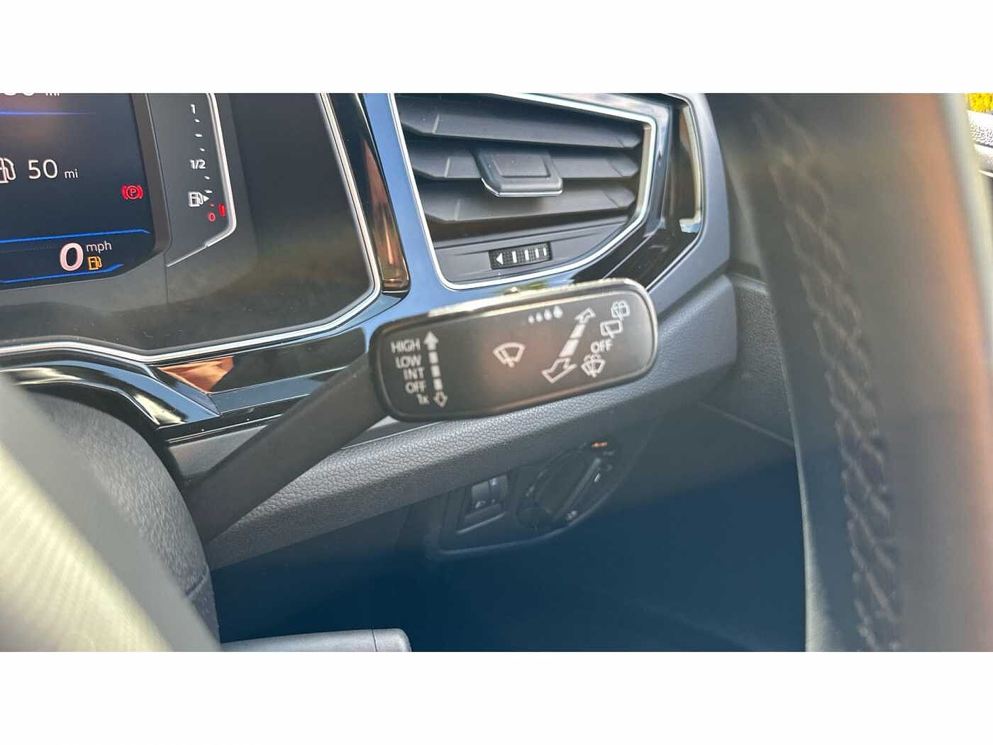 Volkswagen Taigo 1.5 TSI (150ps) R-Line DSG