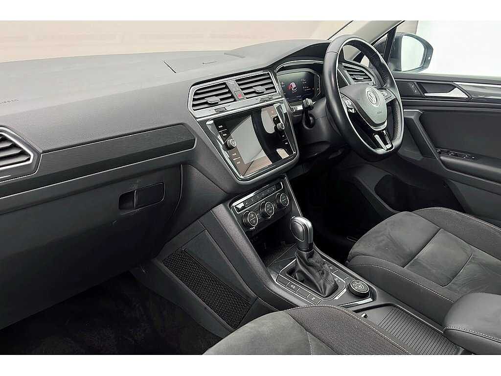 Volkswagen Tiguan SEL 2.0 TSI 4Motion 190PS 7-Speed DSG 5 Door