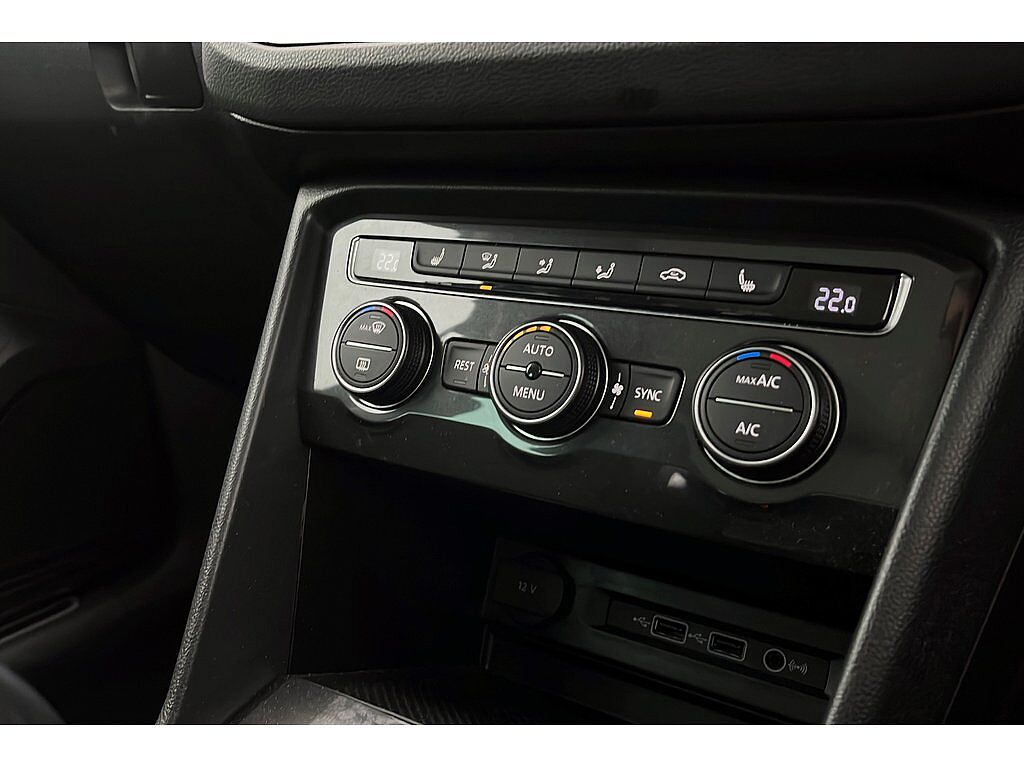 Volkswagen Tiguan SEL 2.0 TSI 4Motion 190PS 7-Speed DSG 5 Door