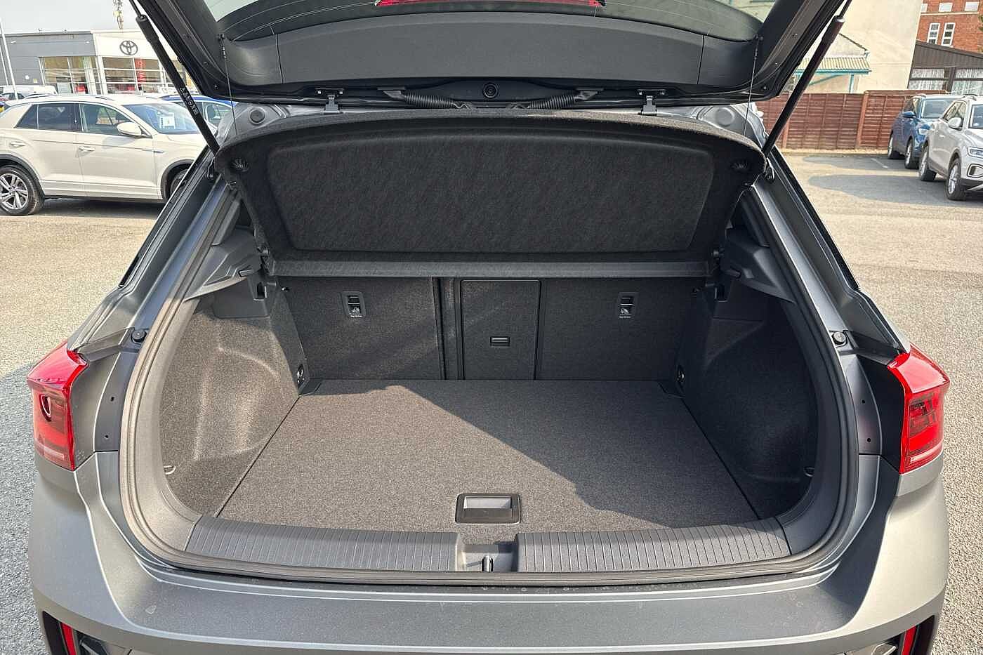 Volkswagen T-roc Hatchback 1.5 TSI Black Edition 5dr