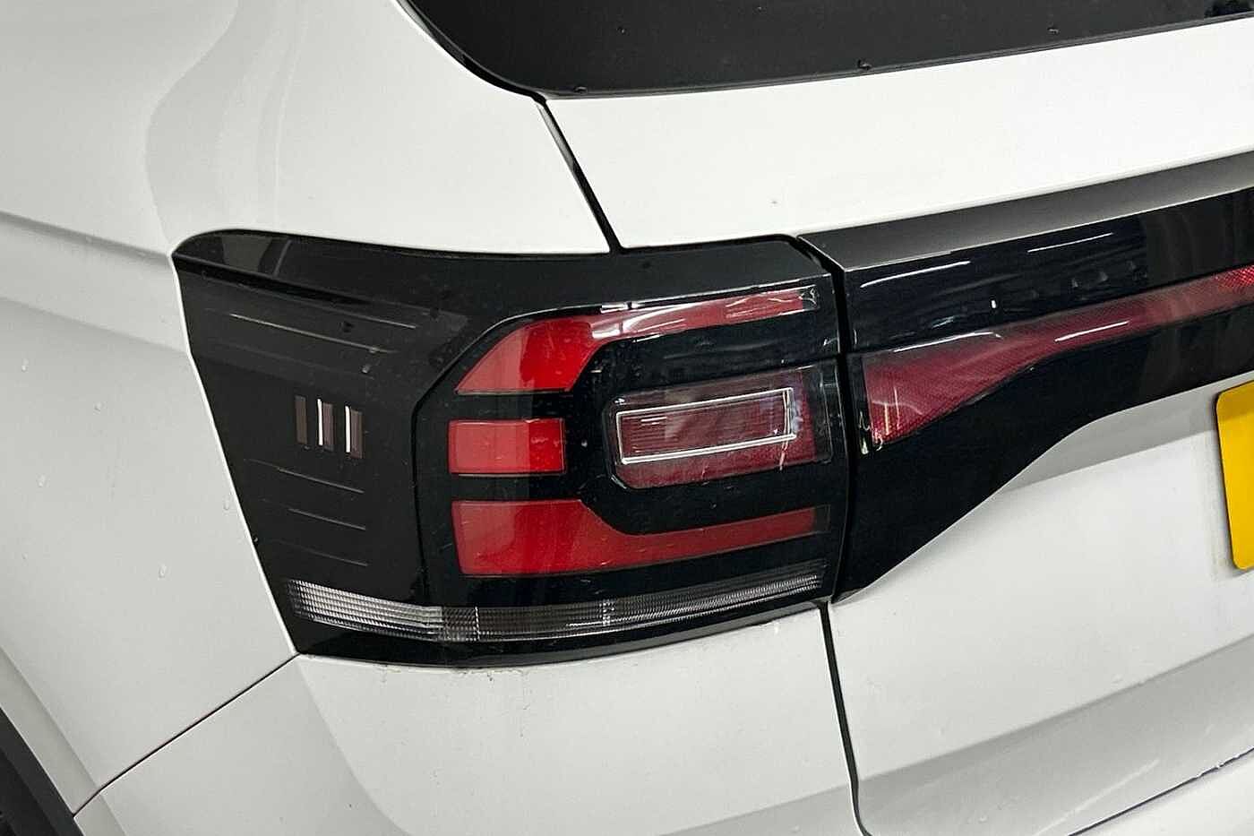 Volkswagen T-Cross 1.0 TSI (110ps) R-Line DSG Hatchback