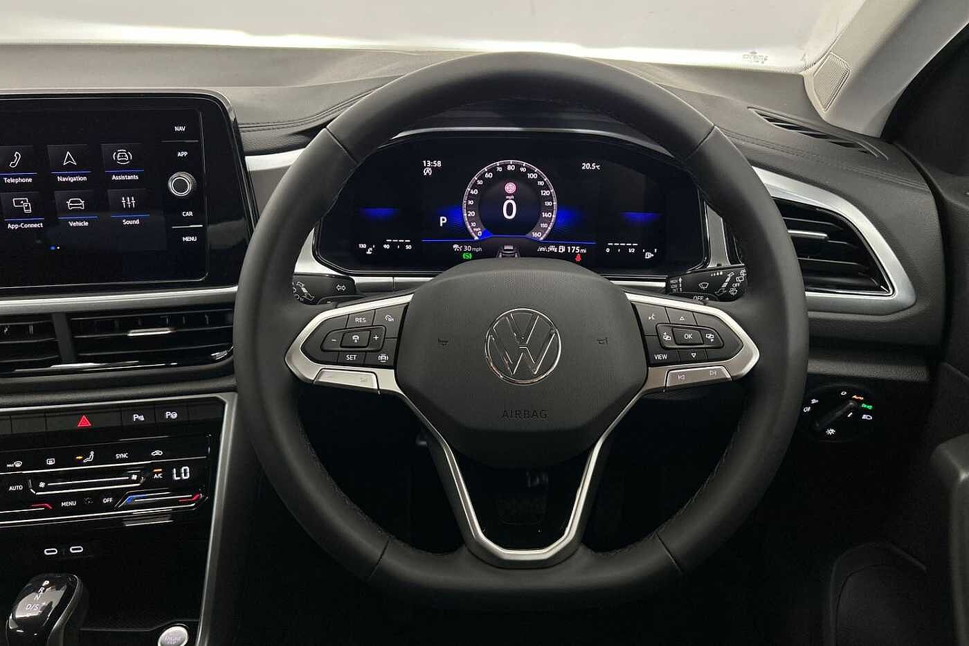 Volkswagen T-ROC 1.5 TSI (150ps) Match DSG