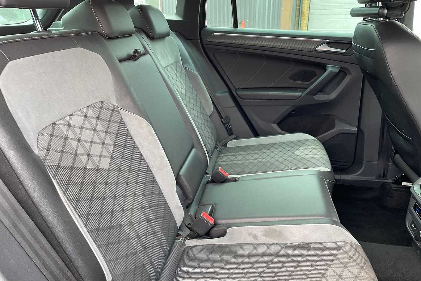 Volkswagen Tiguan R-Line 2.0 TDI 150PS 7-Speed DSG 4Motion 5 Door