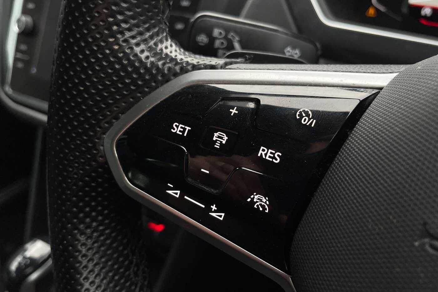 Volkswagen Tiguan R-Line 2.0 TDI 150PS 7-Speed DSG 4Motion 5 Door