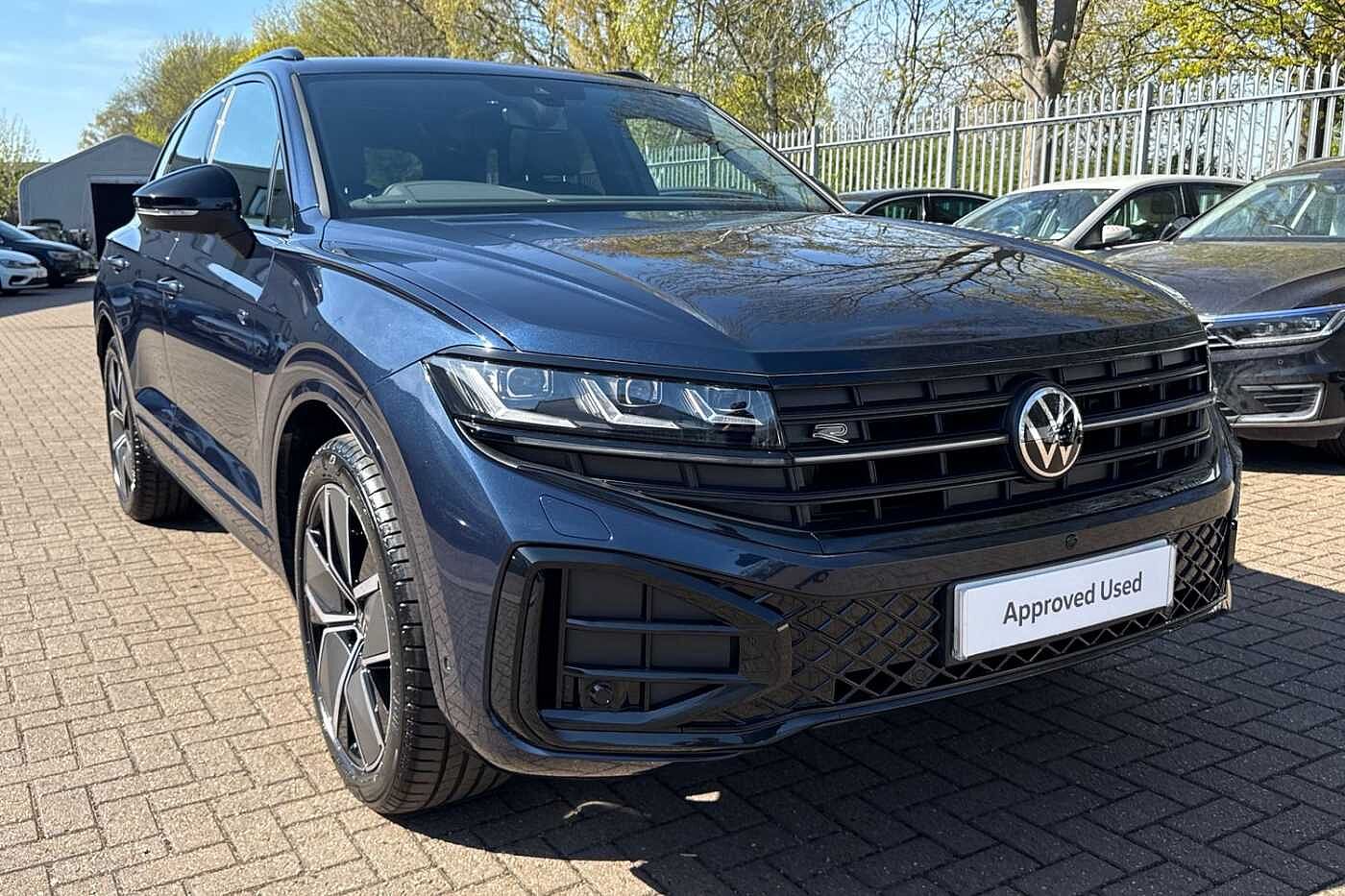 Volkswagen Touareg 3.0 TDI V6 Black Edition SUV 5dr Diesel Tiptronic 4Motion Euro 6 (s/s) (286 ps)