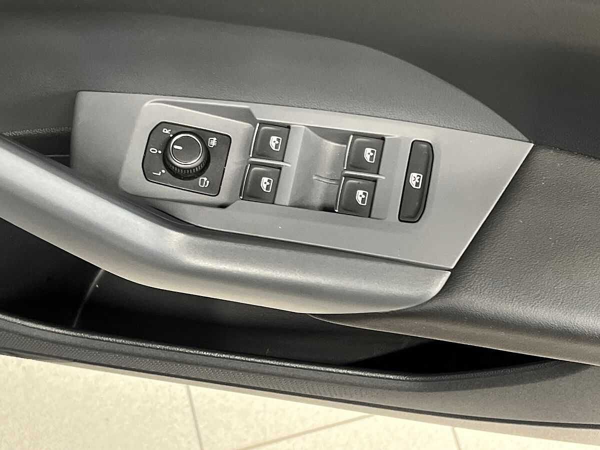 Volkswagen T-Cross 1.0 TSI (95ps) Active Hatchback