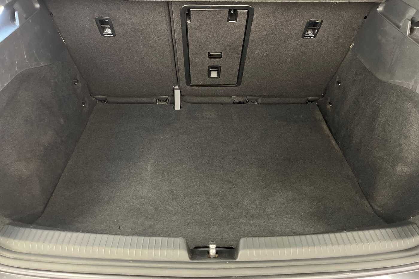 Volkswagen ID.3 Pro Performance 58kWh 1ST Edition Hatchback 5dr Electric Auto (204 ps)