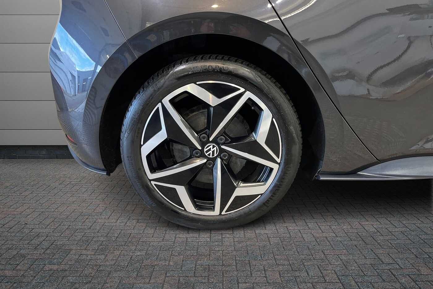 Volkswagen ID.3 Pro Performance 58kWh 1ST Edition Hatchback 5dr Electric Auto (204 ps)