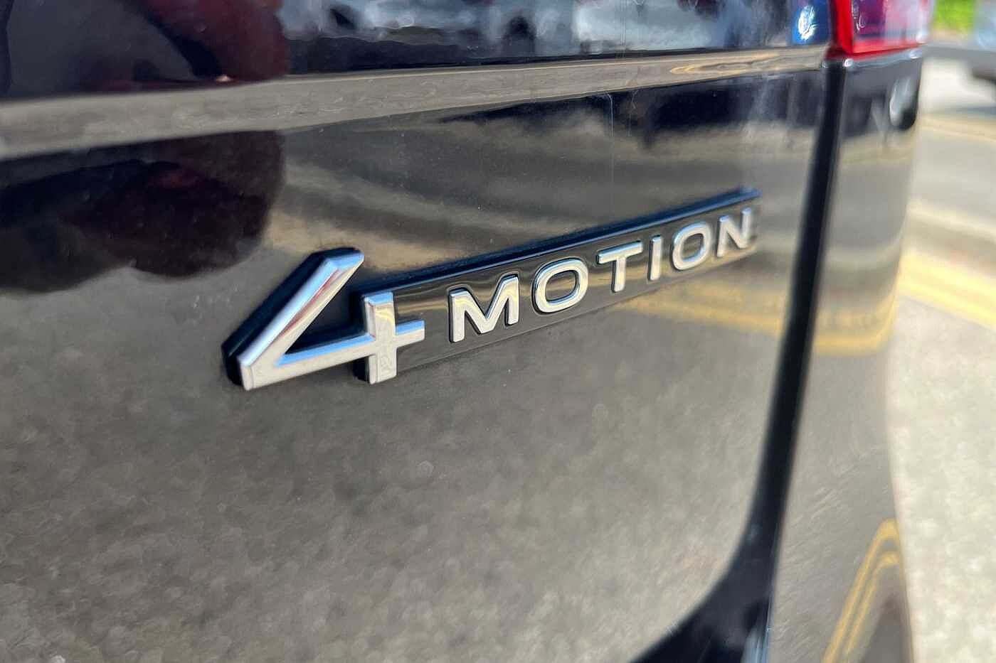 Volkswagen Tiguan 2.0 TDI R-Line SUV 5dr Diesel DSG 4Motion Euro 6 (s/s) (150 ps)