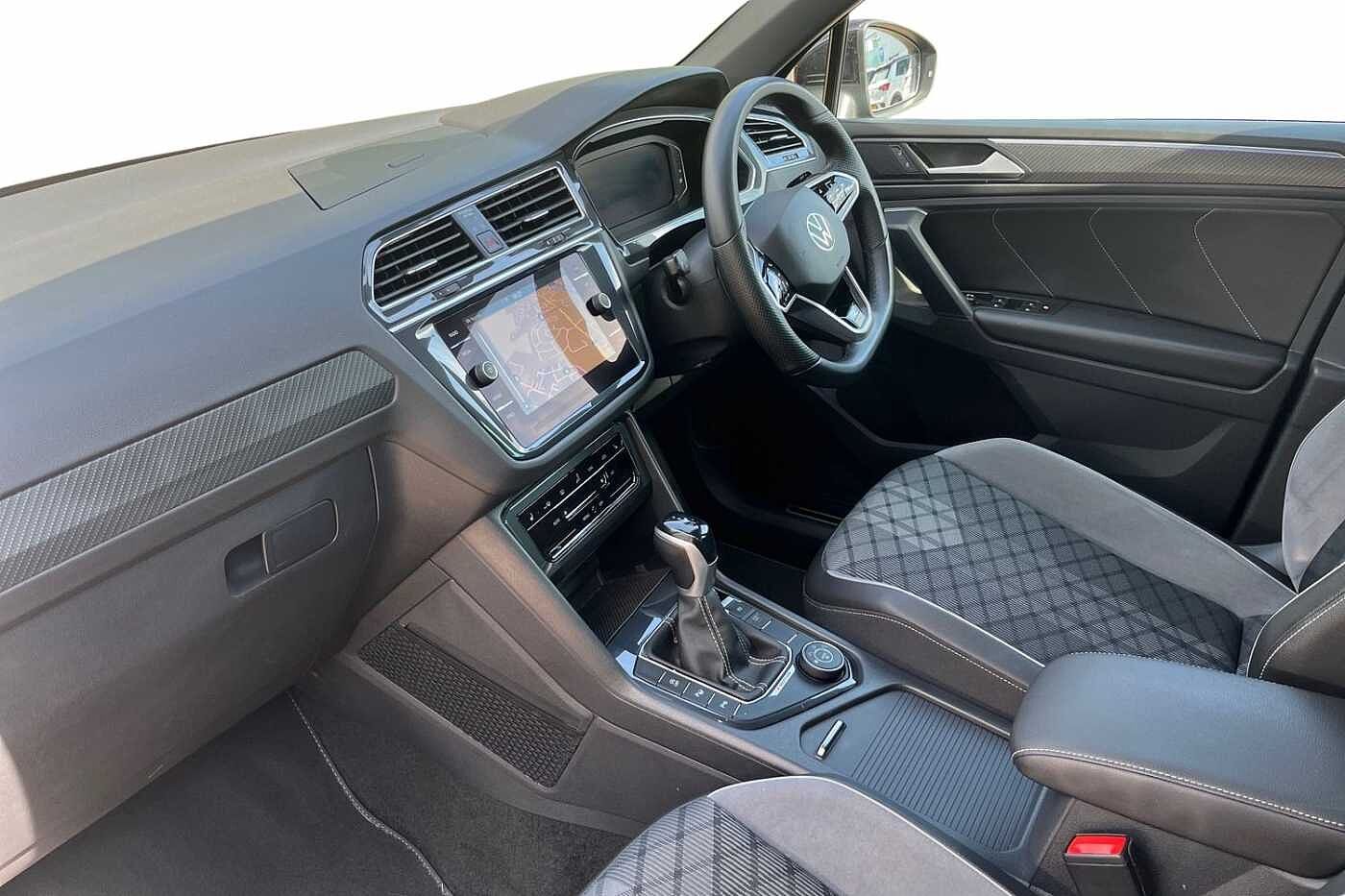 Volkswagen Tiguan 2.0 TDI R-Line SUV 5dr Diesel DSG 4Motion Euro 6 (s/s) (150 ps)