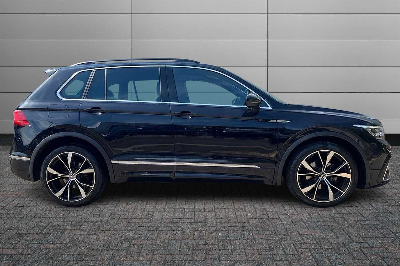 Volkswagen Tiguan 2.0 TDI R-Line SUV 5dr Diesel DSG 4Motion Euro 6 (s/s) (150 ps)