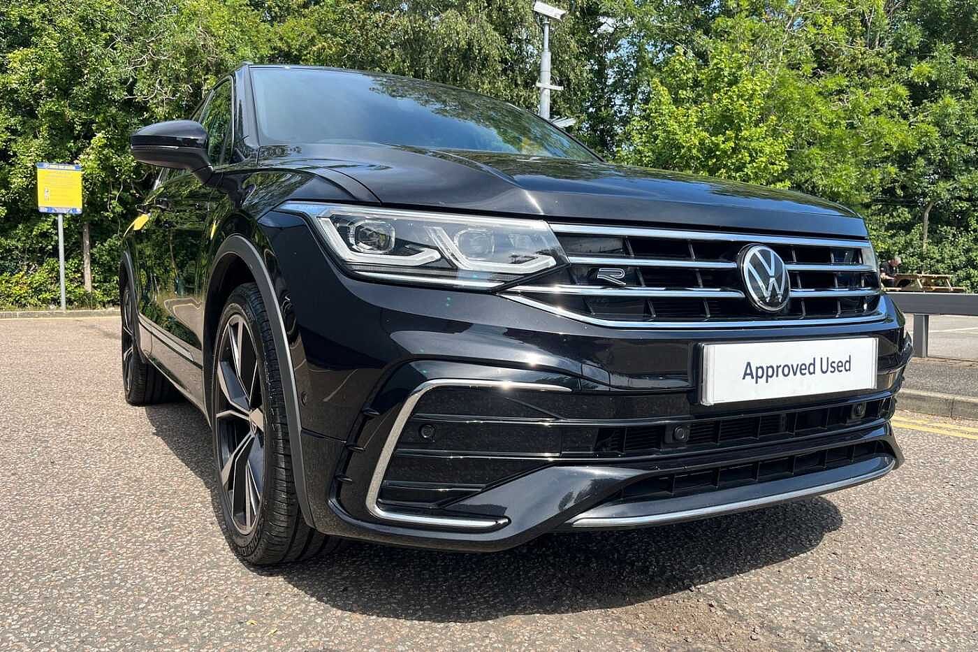 Volkswagen Tiguan 2.0 TDI R-Line SUV 5dr Diesel DSG 4Motion Euro 6 (s/s) (150 ps)
