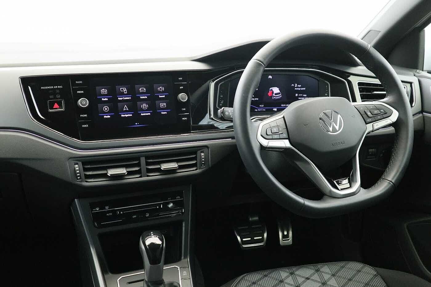 Volkswagen Polo MK6 Facelift 1.0 TSI (110ps) R-Line DSG