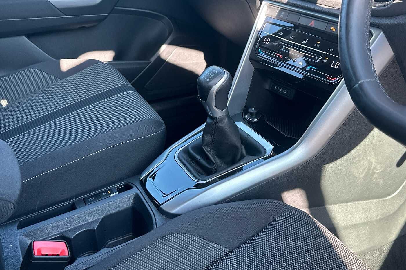 Volkswagen T-ROC 1.0 TSI (110ps) Life