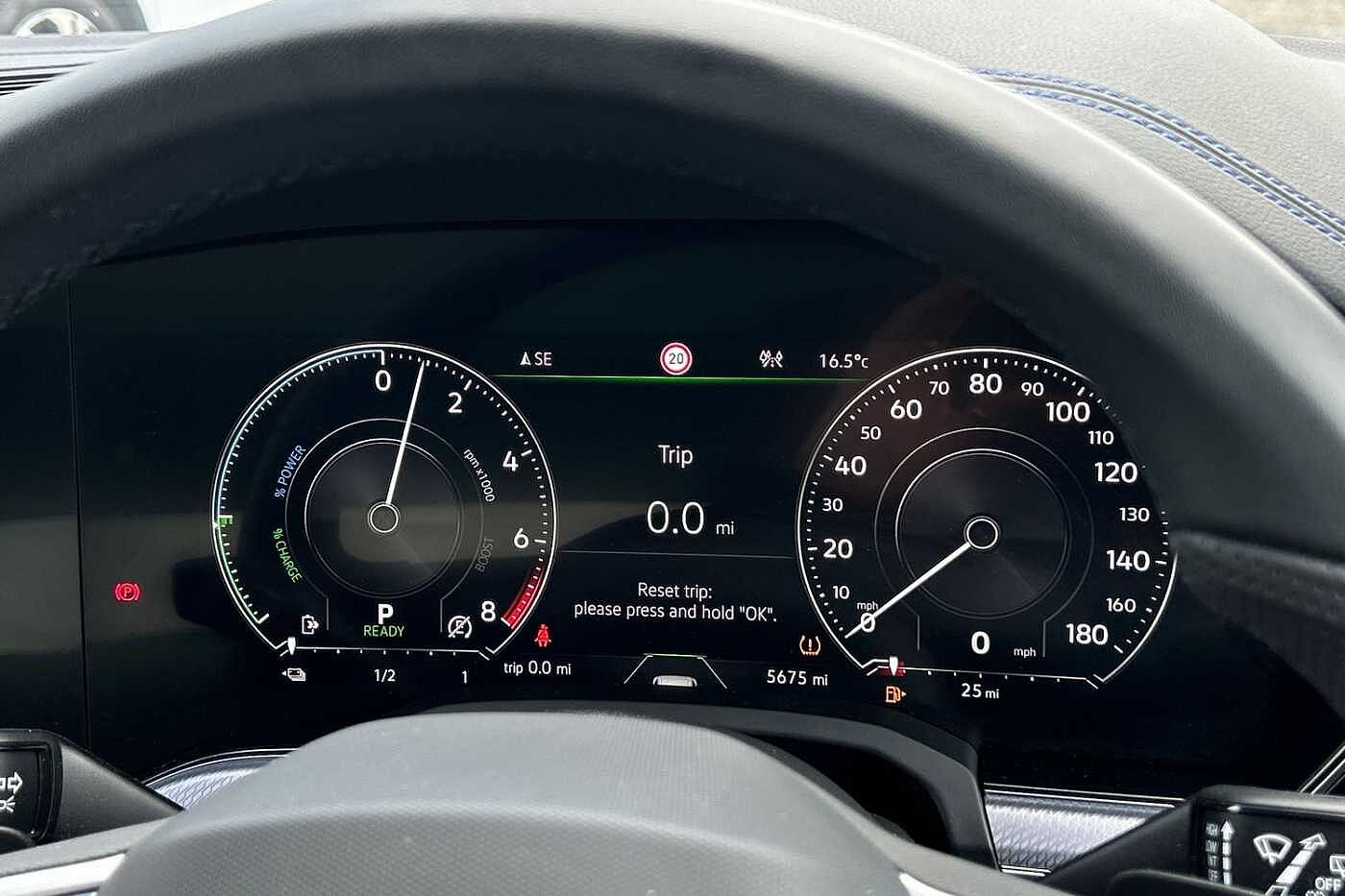 Volkswagen Touareg 5dr 3.0TSI (462ps) R PHEV 4Motion