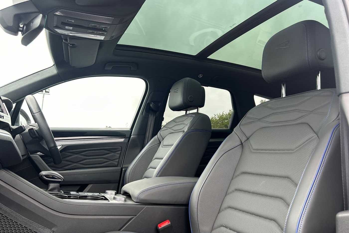 Volkswagen Touareg 5dr 3.0TSI (462ps) R PHEV 4Motion