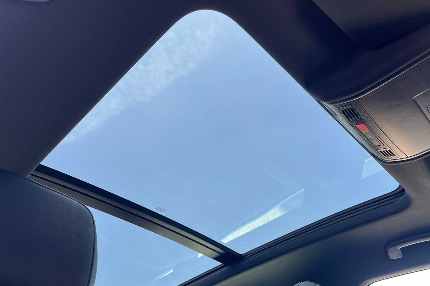 Volkswagen Tiguan 2.0 TDI R-Line SUV 5dr Diesel DSG 4Motion 200 ps - PANORAMIC SUNROOF