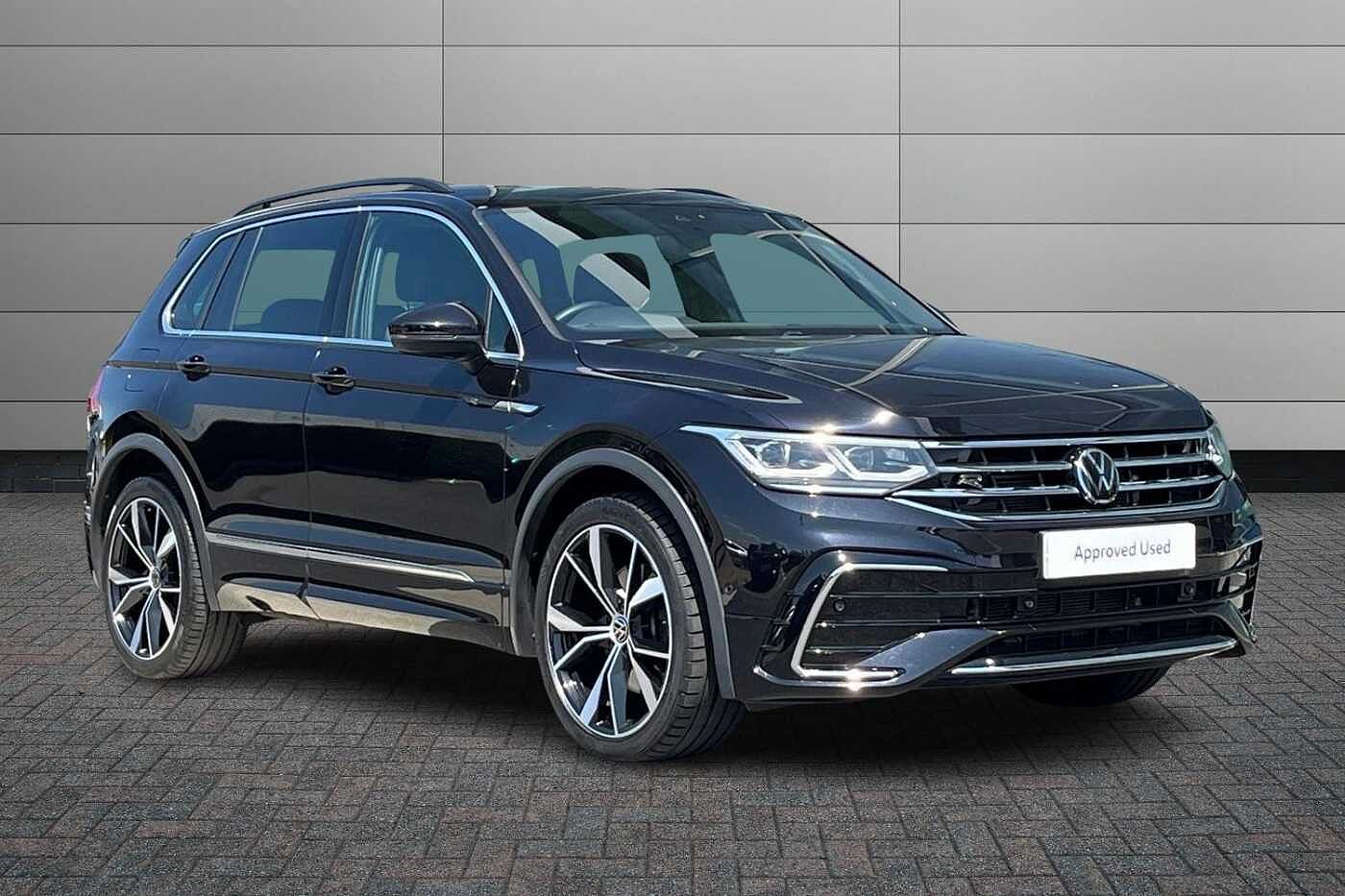 Volkswagen Tiguan 2.0 TDI R-Line SUV 5dr Diesel DSG 4Motion 200 ps - PANORAMIC SUNROOF