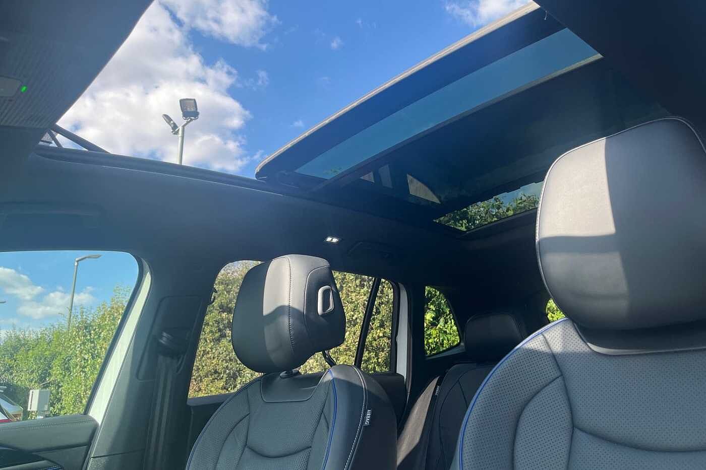 Volkswagen Tiguan 2.0 TDI R-Line SUV 5dr Diesel DSG 150 ps - PAN ROOF,TOW BAR, LEATHER, BLACK STYL