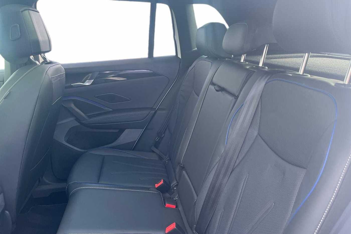 Volkswagen Tiguan 2.0 TDI R-Line SUV 5dr Diesel DSG 150 ps - PAN ROOF,TOW BAR, LEATHER, BLACK STYL