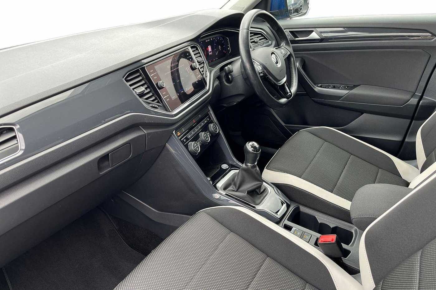 Volkswagen T-Roc 1.5 TSI GPF EVO SEL Manual 150 ps - HEATED SEATS,CAMERA, ELECTRIC TAILGATE