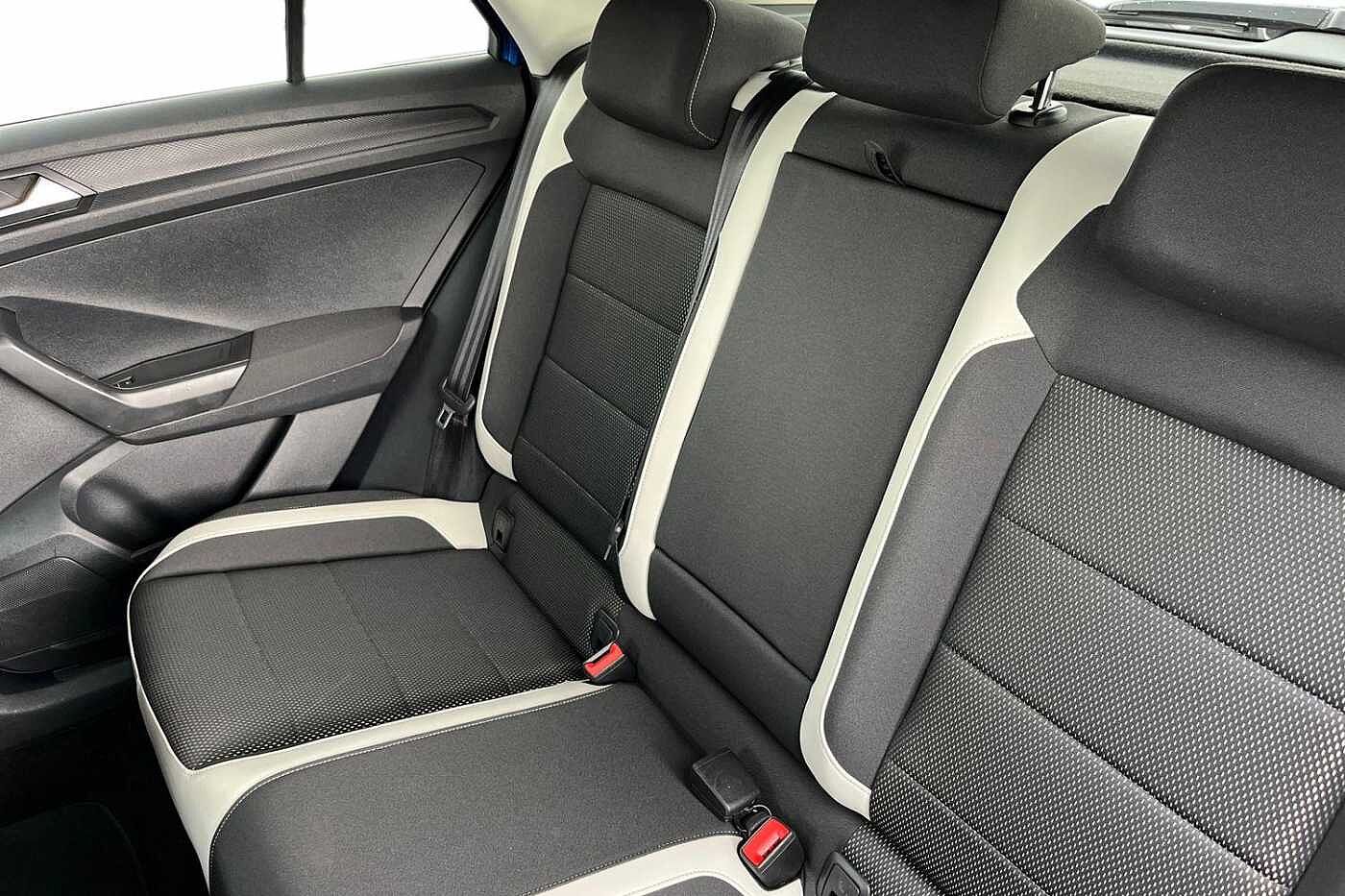 Volkswagen T-Roc 1.5 TSI GPF EVO SEL Manual 150 ps - HEATED SEATS,CAMERA, ELECTRIC TAILGATE