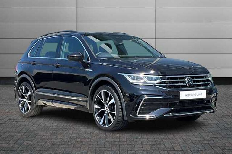 Volkswagen Tiguan 2.0 TDI R-Line SUV 5dr Diesel DSG 4Motion 200 ps - PANORAMIC SUNROOF