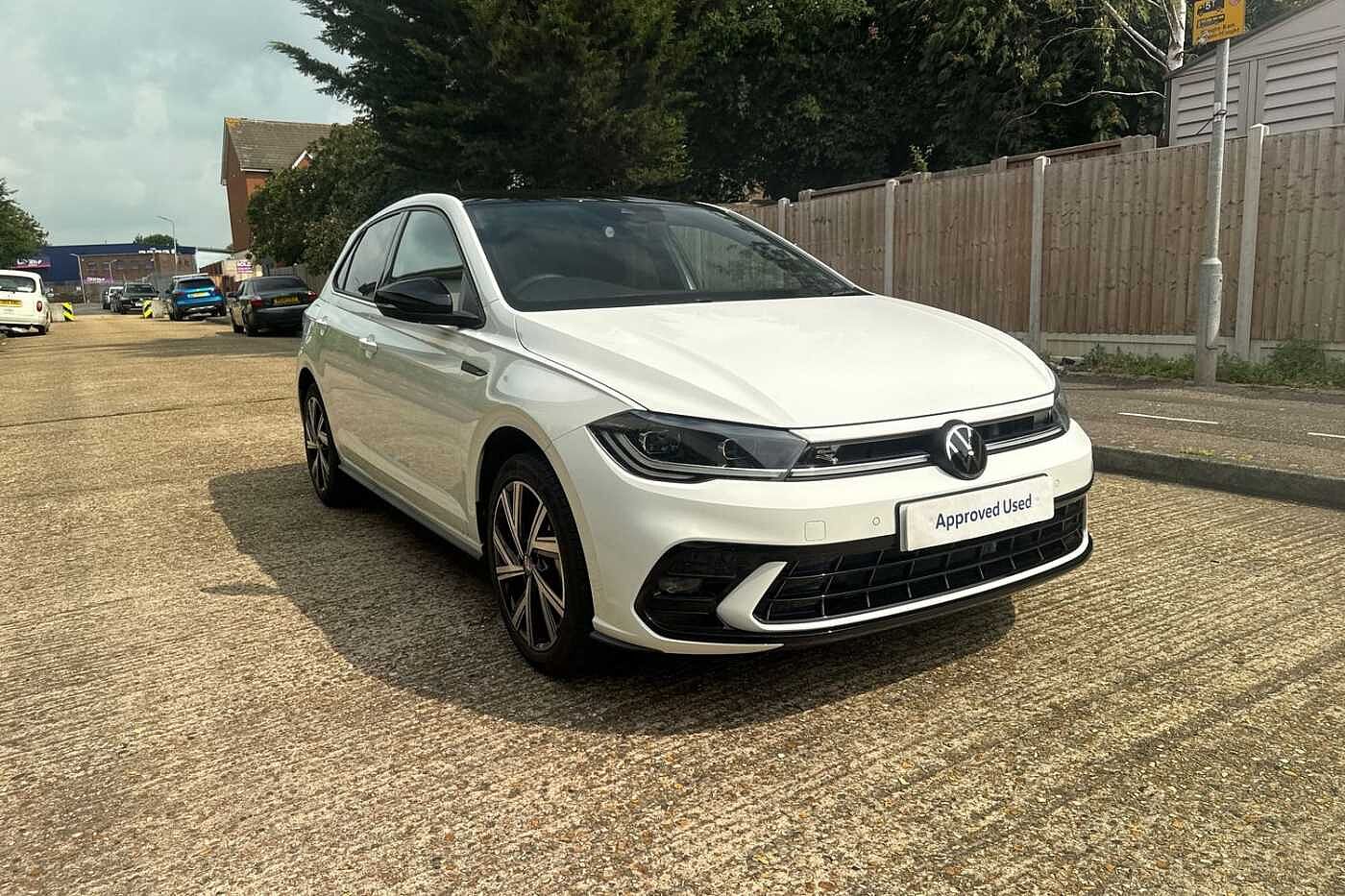 Volkswagen Polo 1.0 TSI Black Edition Hatchback 5dr Petrol DSG Euro 6 (s/s) (115 ps)