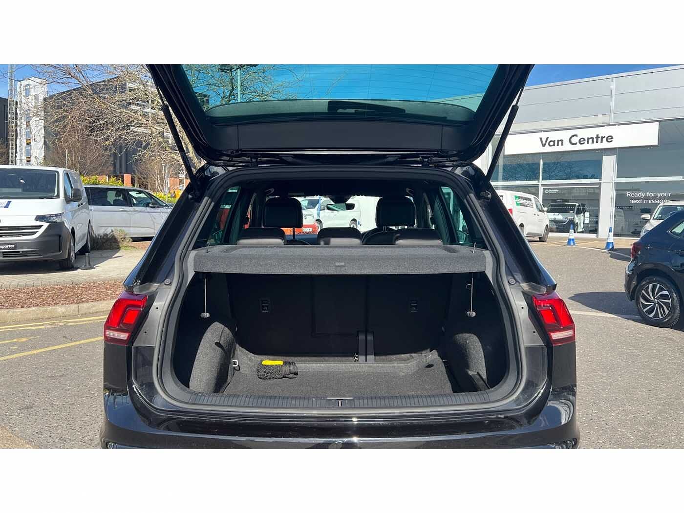Volkswagen Tiguan 1.5 TSI (150ps) R-Line EVO DSG