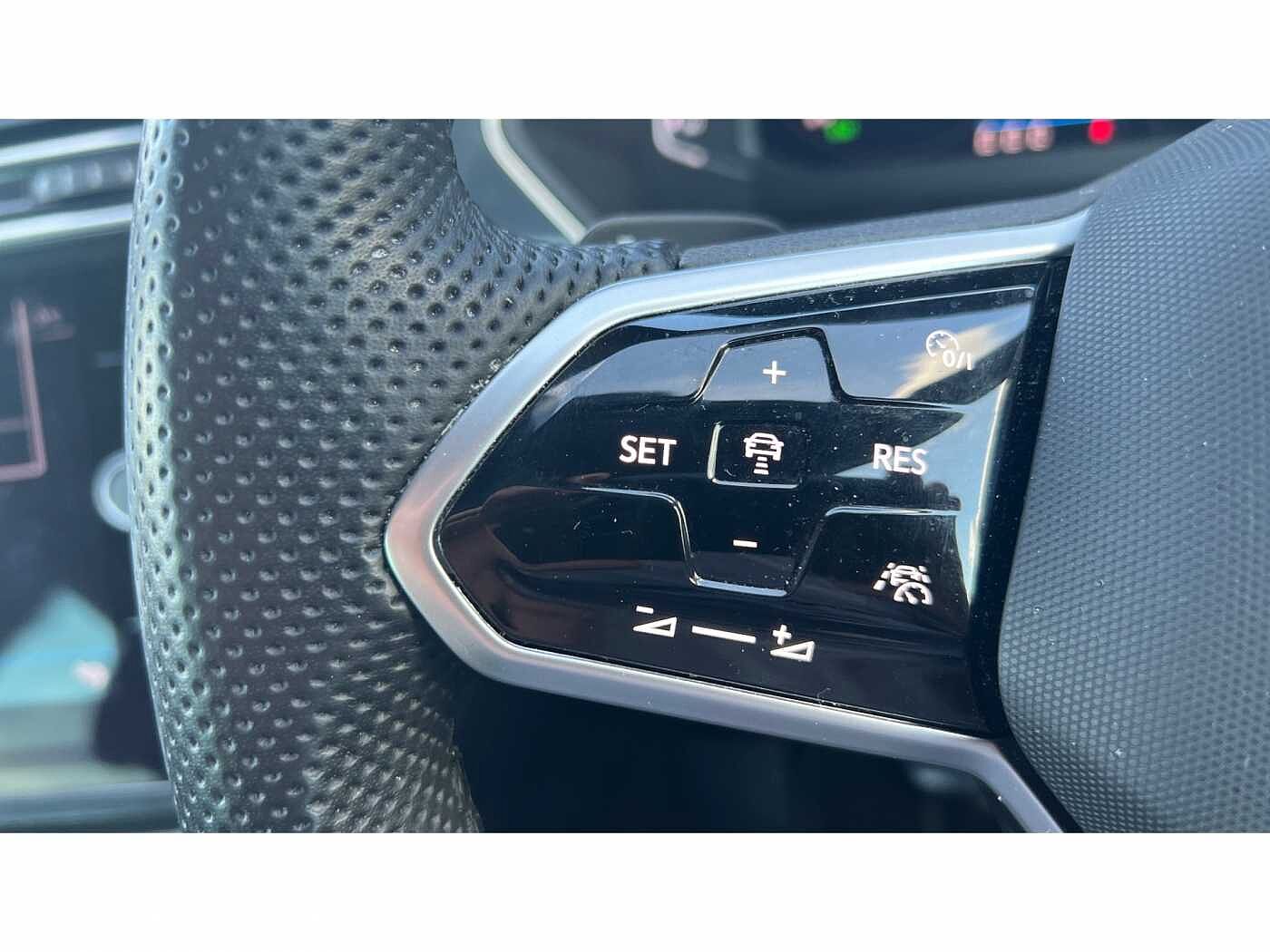 Volkswagen Tiguan 1.5 TSI (150ps) R-Line EVO DSG