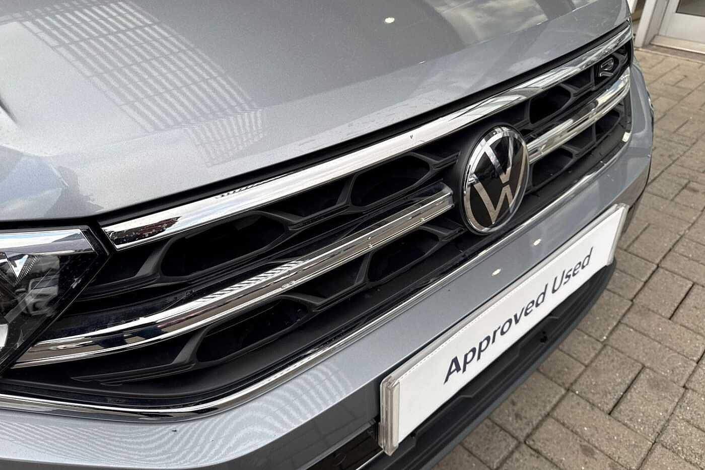 Volkswagen T-roc Hatchback 1.5 TSI R-Line 5dr DSG